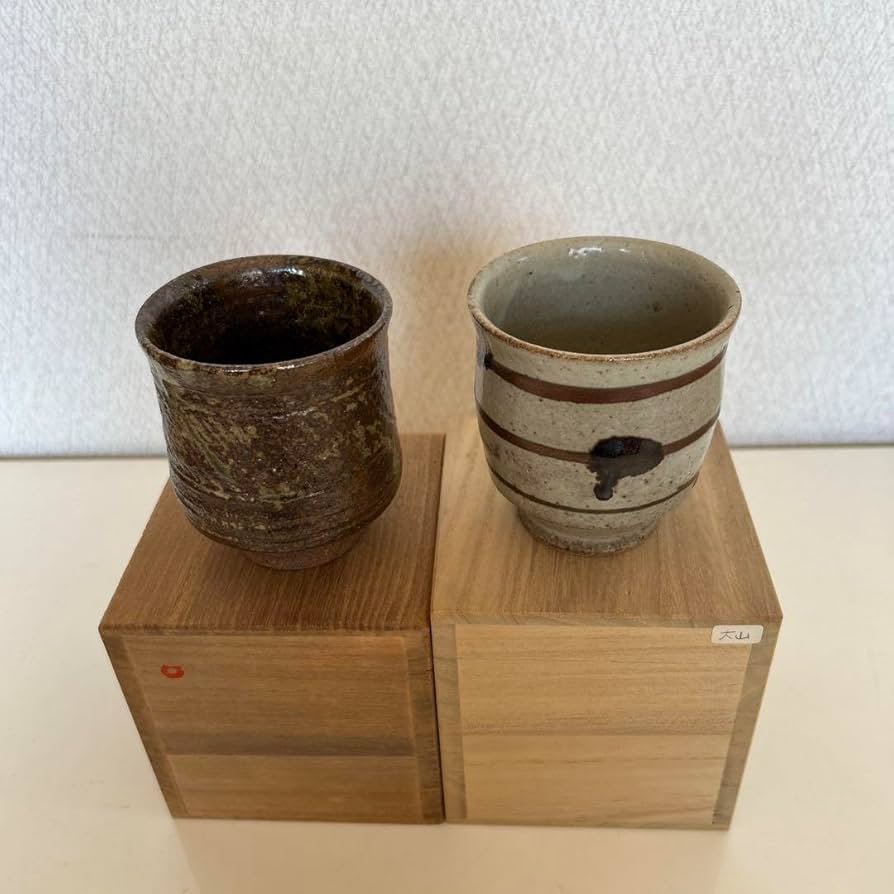 Amazon.co.jp: 益子焼 大塚貞夫 象嵌灰釉湯吞・大山隆湯吞 共箱付